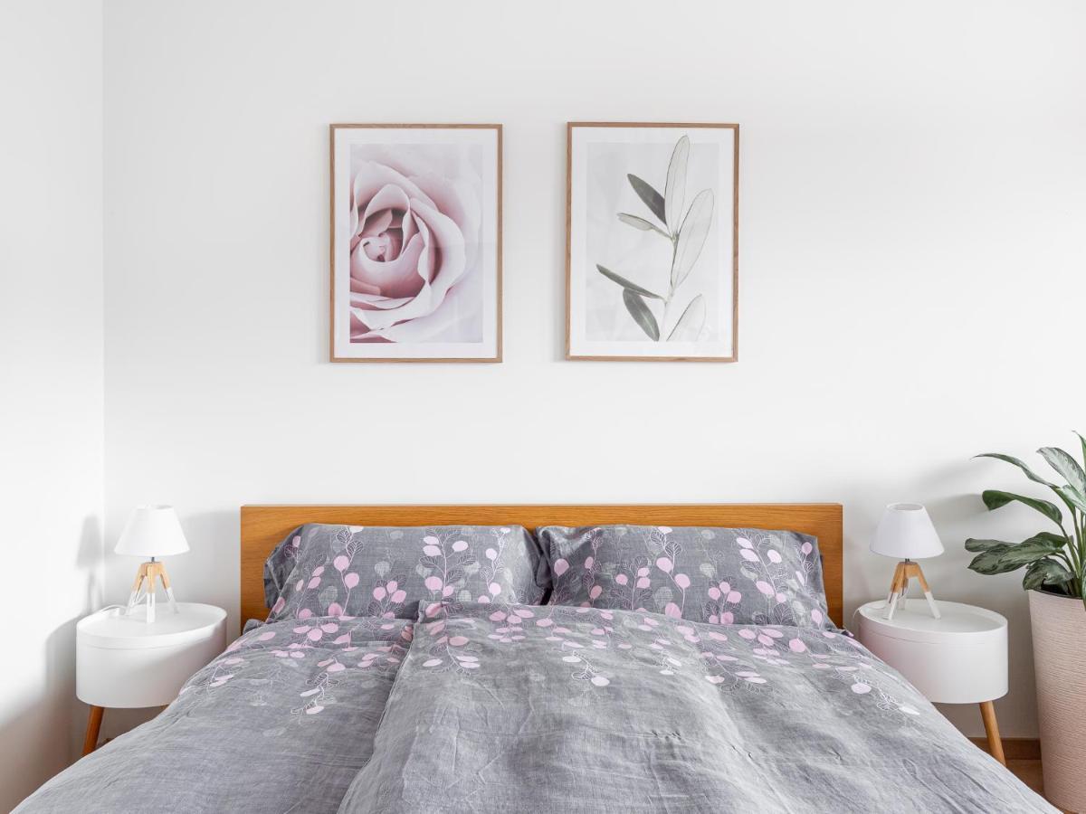 Apartma Vrtnica 5Th Floor 노바고리차 외부 사진