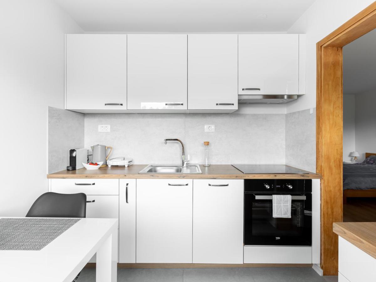 Apartma Vrtnica 5Th Floor 노바고리차 외부 사진